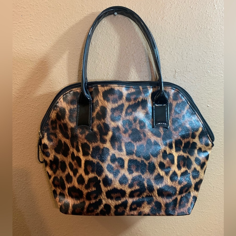 Elizabeth Arden Animal Print Cosmetic Carry All Bag